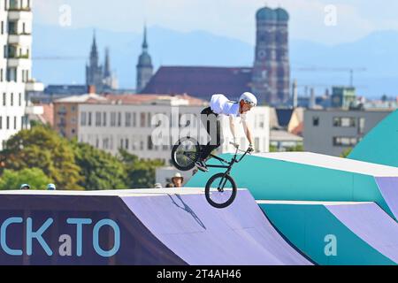 Kim Muller (Allemagne, médaille d'argent). BMX Freestyle femme. Championnats d'Europe Munich 2022 Banque D'Images