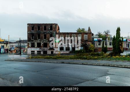 Kupiansk, Charkiv, Ukraine. 27 octobre 2023. Bâtiment détruit à la suite des bombardements dans le centre-ville de Kupiansk. (Image de crédit : © Marco Cordone/SOPA Images via ZUMA Press Wire) USAGE ÉDITORIAL SEULEMENT! Non destiné à UN USAGE commercial ! Banque D'Images