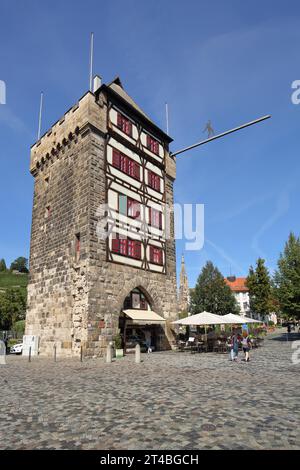 Gothique Schelztor construit 1228 avec restaurant, historique, porte de la ville, tour de la ville, poteau, figure, Esslingen, Bade-Württemberg, Allemagne, Europe Banque D'Images