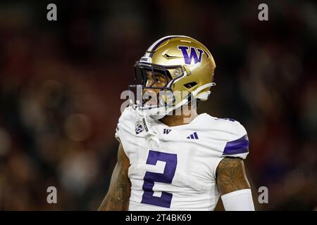 Washington Huskies Wide Receiver Ja'Lynn Polk (2) regarde lors d'un match de football universitaire de saison régulière contre le Stanford Cardinal, samedi, Octo Banque D'Images