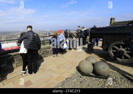 Vue de Mons Meg Canon sur les remparts du château d'Édimbourg, Écosse, Royaume-Uni Banque D'Images