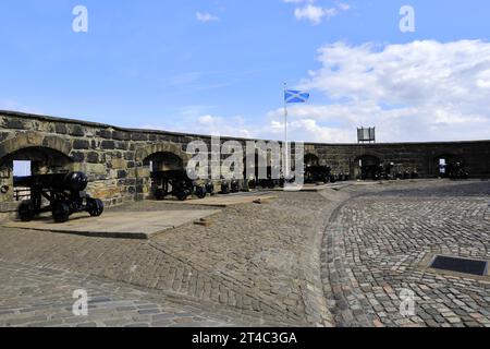 Vue sur les remparts du château d'Édimbourg, Écosse, Royaume-Uni Banque D'Images