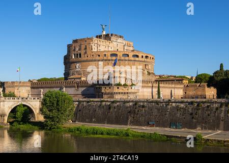 Château du Saint Ange - Castel Sant Angelo, ancien mausolée d'Hadrien (123 à 139 AD) au Tibre dans la ville de Rome, Latium, Italie. Banque D'Images