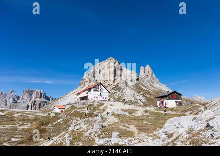 Rifugio Locatelli, Parc naturel de Tre cime, Dolomites, Tyrol du Sud, Italie Banque D'Images