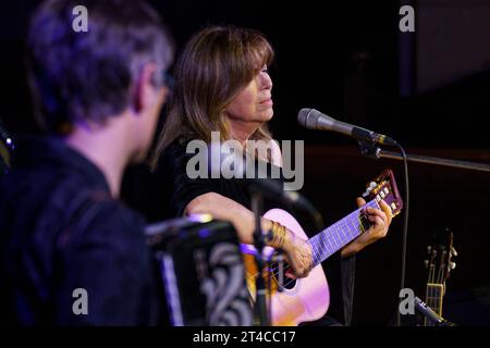 Maria del Mar Bonet i Verdaguer, concert dans l'église de Consolacio, Sant Joan, Majorque, Espagne Banque D'Images