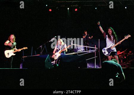 Italie Monza 2000-06-10 : Adrian Smith,Dave Murray,Steve Harris et Bruce Dickinson de The Iron Maiden lors du concert aux Gods of Metal Banque D'Images