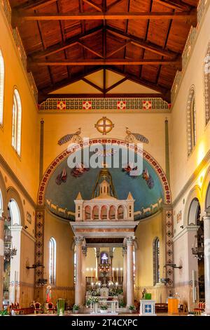 Intérieur de l'église de Santa Croce dans la via Flaminia, Rome, Italie Banque D'Images