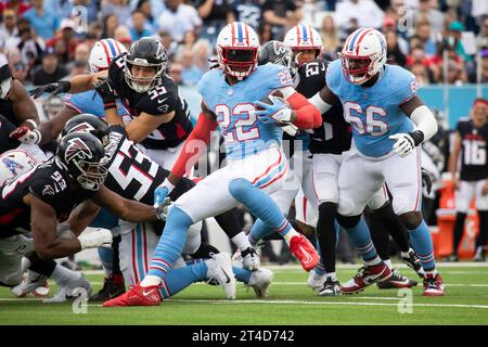 Nashville, États-Unis. 29 octobre 2023. Derrick Henry (22 ans) joue le ballon contre les Falcons d'Atlanta au Nissan Stadium de Nashville, Tennessee, le 29 octobre 2023. (Photo de Kindell Buchanan/Sipa USA) crédit : SIPA USA/Alamy Live News Banque D'Images