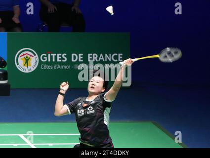 HE Bing Jiao de, Chine. , . Super 750 Badminton HSBC BWF World Tour le 27 octobre 2023 au Glaz Arena de Cesson-Sévigne, France. Photo de Laurent Lairys/ABACAPRESS.COM crédit : Abaca Press/Alamy Live News Banque D'Images