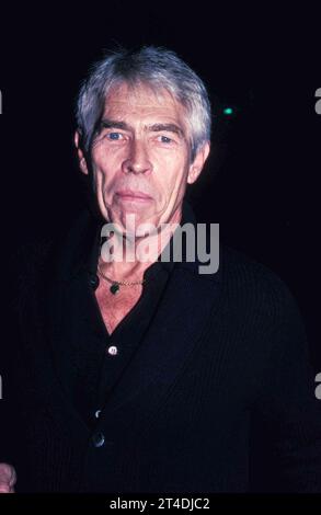 JAMES COBURN ; James Harrison Coburn III (31 août 1928 – 18 novembre 2002) ; acteur de cinéma et de télévision américain qui a été présenté dans plus de 70 films, principalement des rôles d'action, et a fait 100 apparitions à la télévision au cours d'une carrière de 45 ans ; crédit : Lynn McAfee / Performing Arts Images www.performingartsimages.com Banque D'Images