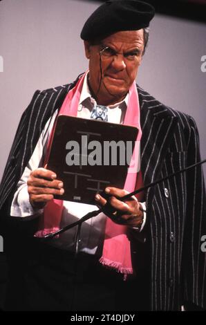 BERT PARKS (30 décembre 1914 - 2 février 1992) ; acteur, chanteur et présentateur radio et télévision américain ; crédit : Lynn McAfee / Performing Arts Images www.performingartsimages.com Banque D'Images