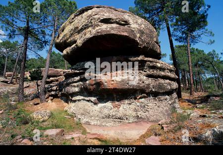 Grès rouge de Buntsandstein (Trias). El Rodeno, Sierra de Albarracin, province de Teruel, Aragon, Espagne. Banque D'Images