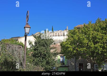 Le village viticole des Côtes-du-Rhône de Gigondas dans le Vaucluse Banque D'Images