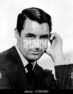 Cary Grant. Portrait de l'acteur d'origine anglaise, Cary Grant (Archibald Alec Leach 1904-1986), publicité toujours pour suspicion (1941) Banque D'Images