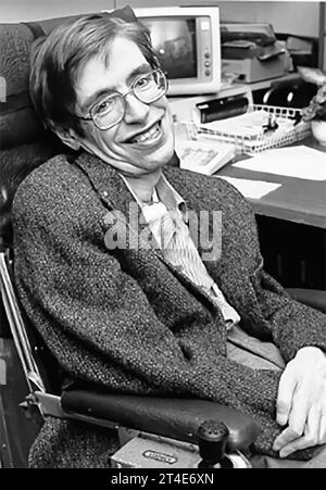 Stephen Hawking. Portrait du physicien théoricien anglais Stephen William Hawking (1942-2018) dans les années 1980 Banque D'Images