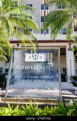 Miami Beach Floride, extérieur, entrée principale de l'hôtel, Collins Avenue, National Hotel, fontaine de signalisation Oceanfront Resort réservée aux adultes, hôtels Banque D'Images