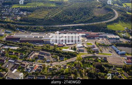 Luftbild, ThyssenKrupp Steel Europe Werksgelände Hammerstraße, an der Bundesstraße B54, Waldgebiet mit Waldschäden, Eichen, Kreuztal, Siegerland, Nordrhein-Westfalen, Deutschland ACHTUNGxMINDESTHONORARx60xEURO *** vue aérienne, site de l'usine ThyssenKrupp Steel Europe Hammerstraße, sur la route fédérale B54, zone forestière endommagée, chênes, Kreuztal, Siegerland, Rhénanie du Nord-Westphalie, Allemagne ATTENTIONxMINESTHONORARx60xEURO crédit : Imago/Alamy Live News Banque D'Images