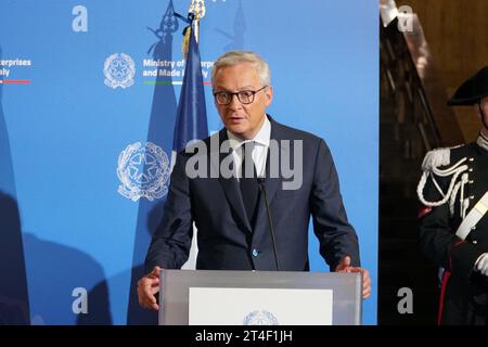 Rome, Italie. 30 octobre 2023. Ministère des Entreprises et du Made in Italy, Rome, Italie, 30 octobre 2023, Bruno le Maire, ministre français de l'économie et des Finances lors de la rencontre du ministre Adolfo Urso à Rome avec le ministre allemand Robert Habeck et le ministre français Bruno le Maire - News Credit : Live Media Publishing Group/Alamy Live News Banque D'Images