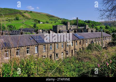 Marsden : Old Bank Bottom Mill à Marsden près de Huddersfield à Colne Valley, Kirklees, South Pennines, West Yorkshire, Angleterre, ROYAUME-UNI Banque D'Images