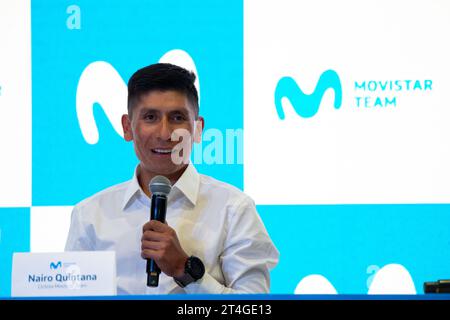 Bogota, Colombie. 30 octobre 2023. Le cycliste colombien Nairo Quintana lors d'une conférence de presse annonçant son retour dans l'équipe Movistar Cycling, à Bogota, Colombie, le 30 octobre 2023. Photo : CHEPA Beltran/long Visual Press crédit : long Visual Press/Alamy Live News Banque D'Images