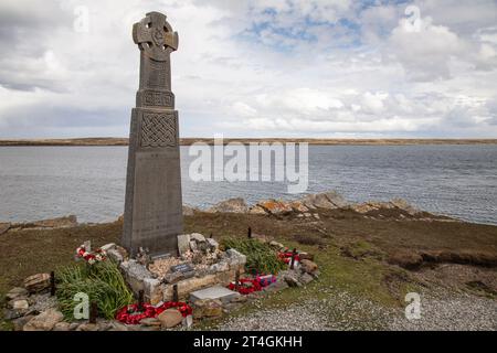 Mémorial à Fitzroy dans les îles Falkland, aux gardes gallois tués dans l'attaque du navire Sir Galahad pendant la guerre des Malouines, le 8 juin 1982 Banque D'Images