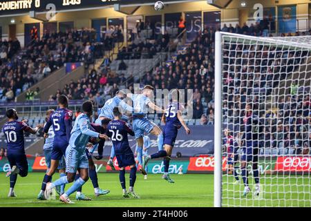 Coventry, Royaume-Uni. 30 octobre 2023. Action aérienne lors du match EFL Sky Bet Championship entre Coventry City et West Bromwich Albion au CBS Arena, Coventry, Angleterre, le 30 octobre 2023. Photo de Stuart Leggett. Usage éditorial uniquement, licence requise pour un usage commercial. Aucune utilisation dans les Paris, les jeux ou les publications d'un seul club/ligue/joueur. Crédit : UK Sports pics Ltd/Alamy Live News Banque D'Images