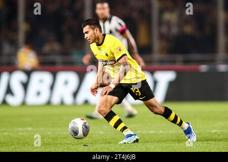 Athènes, Grèce. 30 octobre 2023. L'Orbelin Pineda de l'AEK en action lors d'un match de Superleague grecque entre l'AEK FC et le PAOK FC. (Image de crédit : © Giannis Papanikos/ZUMA Press Wire) USAGE ÉDITORIAL SEULEMENT! Non destiné à UN USAGE commercial ! Banque D'Images