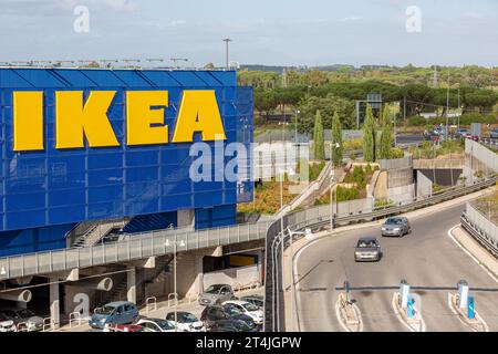 Magasin IKEA au centre commercial Porta di Roma à Rome Banque D'Images