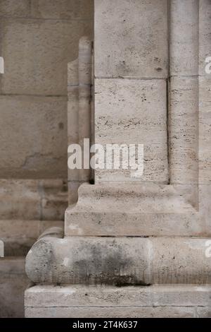 Murs de pierre du Bastion des pêcheurs (hongrois : Halászbástya) en gros plan. Budapest, Hongrie - 7 mai 2019 Banque D'Images
