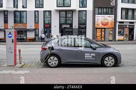 E-Auto vom Miles, Ladestation, St. Georg, Hambourg, Deutschland Banque D'Images