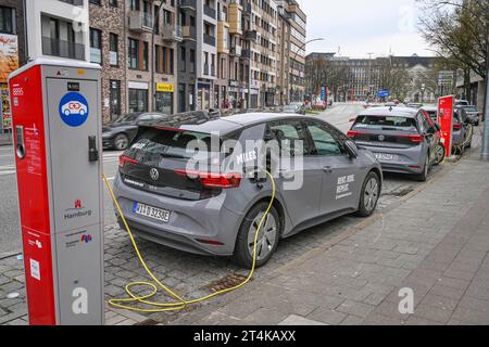 E-Autos vom Miles, Ladestation, St. Georg, Hambourg, Deutschland Banque D'Images