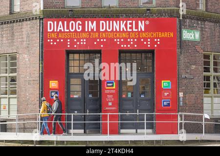 Dialoghaus, Alter Wandrahm, Speicherstadt, Hambourg, Deutschland *** dialogue dans l'obscurité, Dialoghaus, Alter Wandrahm, Speicherstadt, Hambourg, Allemagne crédit : Imago/Alamy Live News Banque D'Images