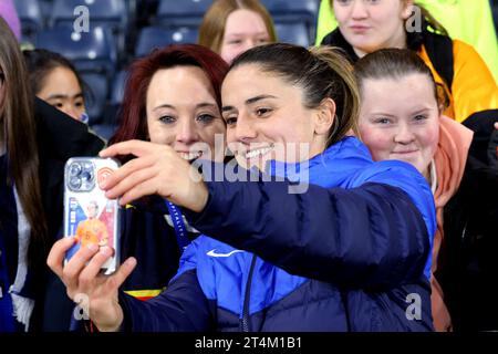 GLASGOW - (de gauche à droite) Danielle van de Donk de Hollande lors du match féminin de l'UEFA Nations League entre l'Écosse et les pays-Bas à Hampden Park le 31 octobre 2023 à Glasgow, Écosse. ANP ROBERT PERRY Banque D'Images