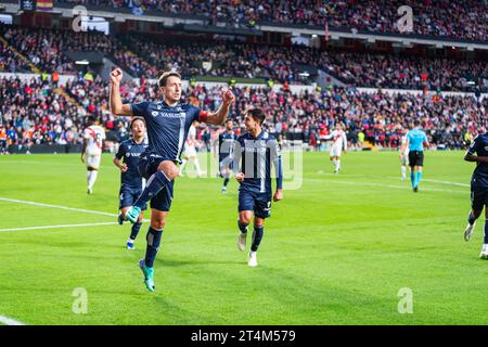 Mikel Oyarzabal (Real Sociedad) célèbre son but lors du match de football du championnat espagnol la Liga EA Sports entre Rayo Vallecano vs Real Sociedad joué au stade Vallecas. Rayo Vallecano 2 : 2 Real Sociedad. Banque D'Images