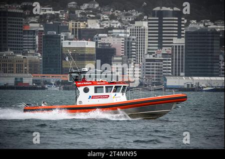 Wellington Coastguard bateau Spirit of Wellington sur Wellington Harbour Banque D'Images