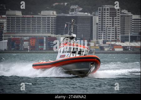 Wellington Coastguard bateau Spirit of Wellington sur Wellington Harbour Banque D'Images