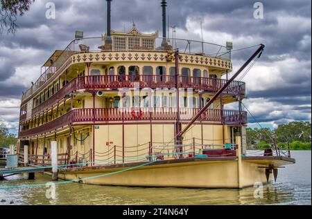 Un bateau à aubes amarré sur la Murray River Banque D'Images