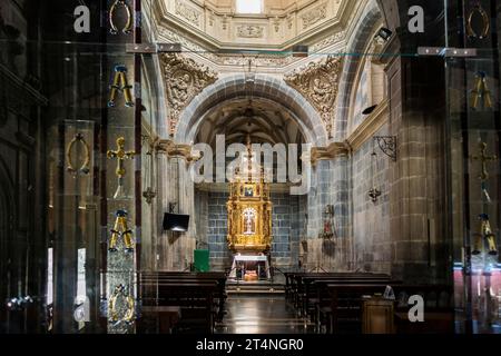 Sanctuaire et monastère, chemin de Saint James, Monasterio de Santo Toribio de Liebana, Camaleno, Cantabrie, Espagne du Nord, Espagne Banque D'Images