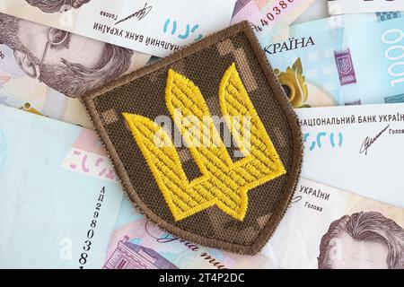 PATCH ARMÉE UKRAINIENNE renseignement militaire de l'Ukraine badge crochet PV... EUR 29,02 - FR