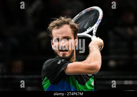 Paris, France, France. 1 novembre 2023. Daniil MEDVEDEV de Russie lors de la troisième journée du tournoi de tennis Rolex Paris Masters 2023, ATP Masters 1000 à Accor Arena le 01 novembre 2023 à Paris, France. (Image de crédit : © Matthieu Mirville/ZUMA Press Wire) USAGE ÉDITORIAL SEULEMENT! Non destiné à UN USAGE commercial ! Banque D'Images