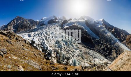 Glacier des Bossons vu depuis la jonction à Chamonix Banque D'Images