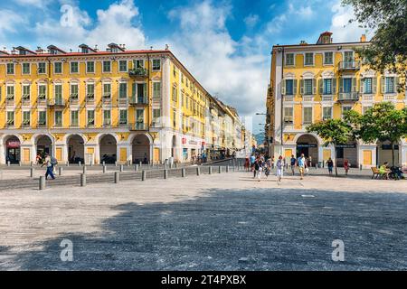 NICE, FRANCE - 11 AOÛT : vue sur la place Garibaldi, Nice, Côte d'Azur, France, le 11 août 2019. Il est nommé d'après Giuseppe Garibaldi, héros de l'informatique Banque D'Images