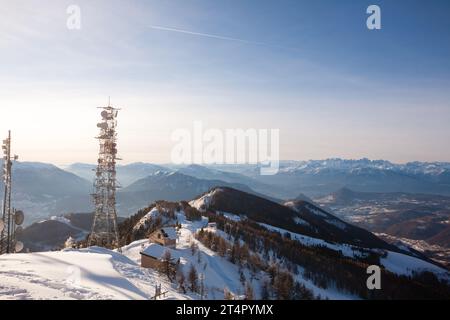 Vue depuis le sommet du mont Panarotta, Trentin-haut-adige, Italie Banque D'Images