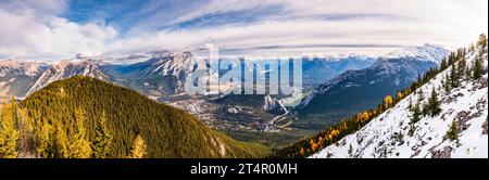 Panorama sur Banff depuis le mont Sulphur, Banff, Alberta, Canada Banque D'Images