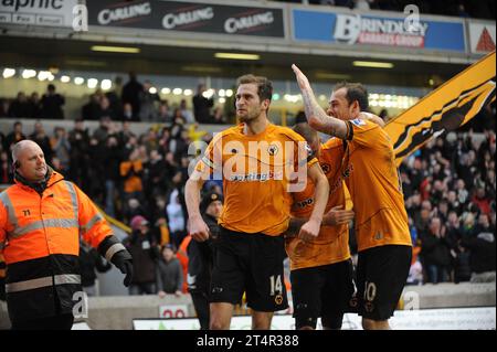 Roger Johnson de Wolverhampton Wanderers fête son but Barclays Premier League - Wolverhampton Wanderers / Aston Villa 21/01/2012 Banque D'Images