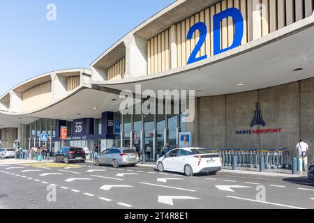 Entrée du terminal 2, aéroport de Paris Charles de Gaulle, Roissy-en-France, Île-de-France, France Banque D'Images