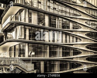 New York City, New York, USA, 16 janvier 2018, bâtiment de l'architecte Zaha Hadid situé près de la High Line à Manhattan Banque D'Images