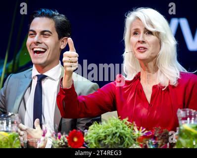 LEUSDEN - Rob Jetten (D66) et Mona Keijzer (BBB) lors d'un débat au Sommet sur le climat de l'EW. Le magazine hebdomadaire Elsevier organise la réunion, au cours de laquelle un certain nombre de politiciens débattront les uns avec les autres. ANP SEM VAN DER WAL pays-bas Out - belgique Out Banque D'Images