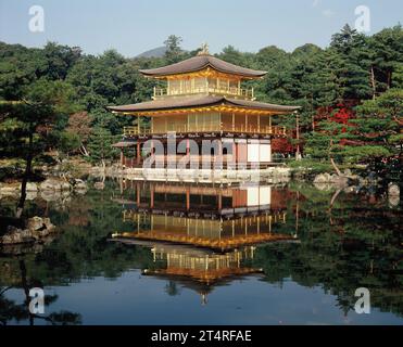 Japon. Kyoto. Kinkaku-ji. Pavillon d'or. Banque D'Images