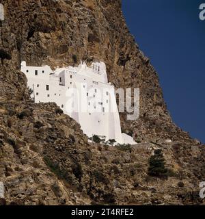 Grèce. Île d'Amorgos. Le monastère de Panagia Hozoviotissa. Banque D'Images